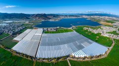 <b>“丰青海湖很美！</b>