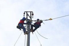 搬家新村年味浓 电力护航暖