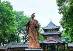 <b>时政微察看丨家国情怀 根植华夏</b>